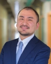 委員長 竹本 雅憲氏